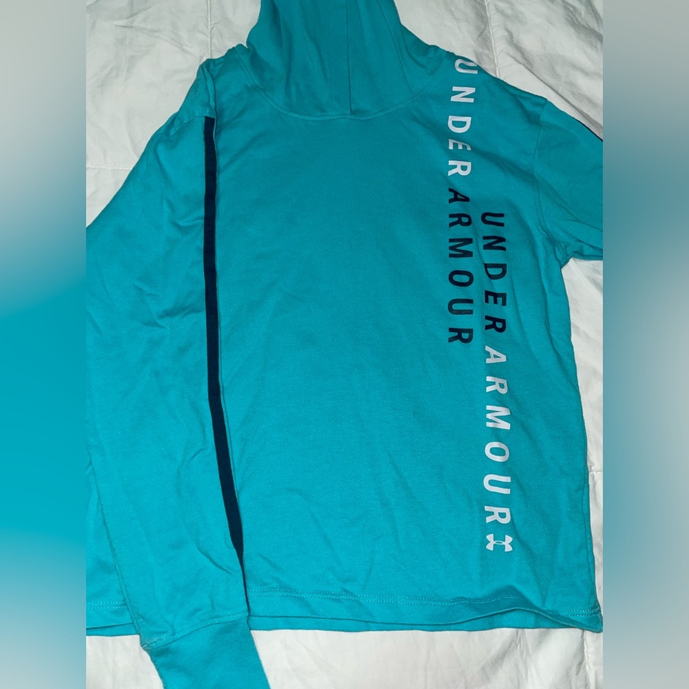 Under armor pull over hoodie